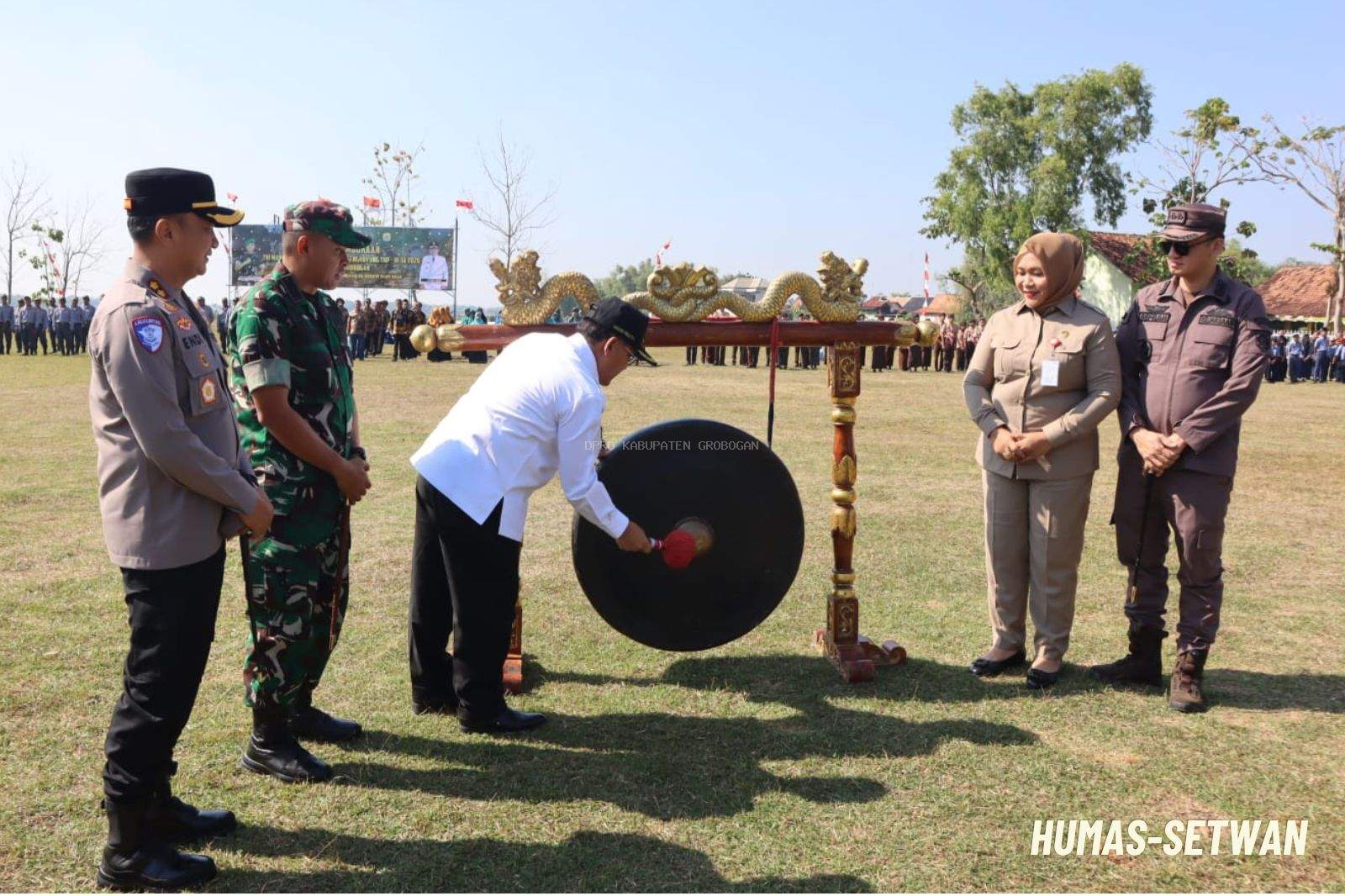 Ketua DPRD Grobogan Hadiri Pembukaan TMMD Sengkuyung Tahap III di Tambahrejo